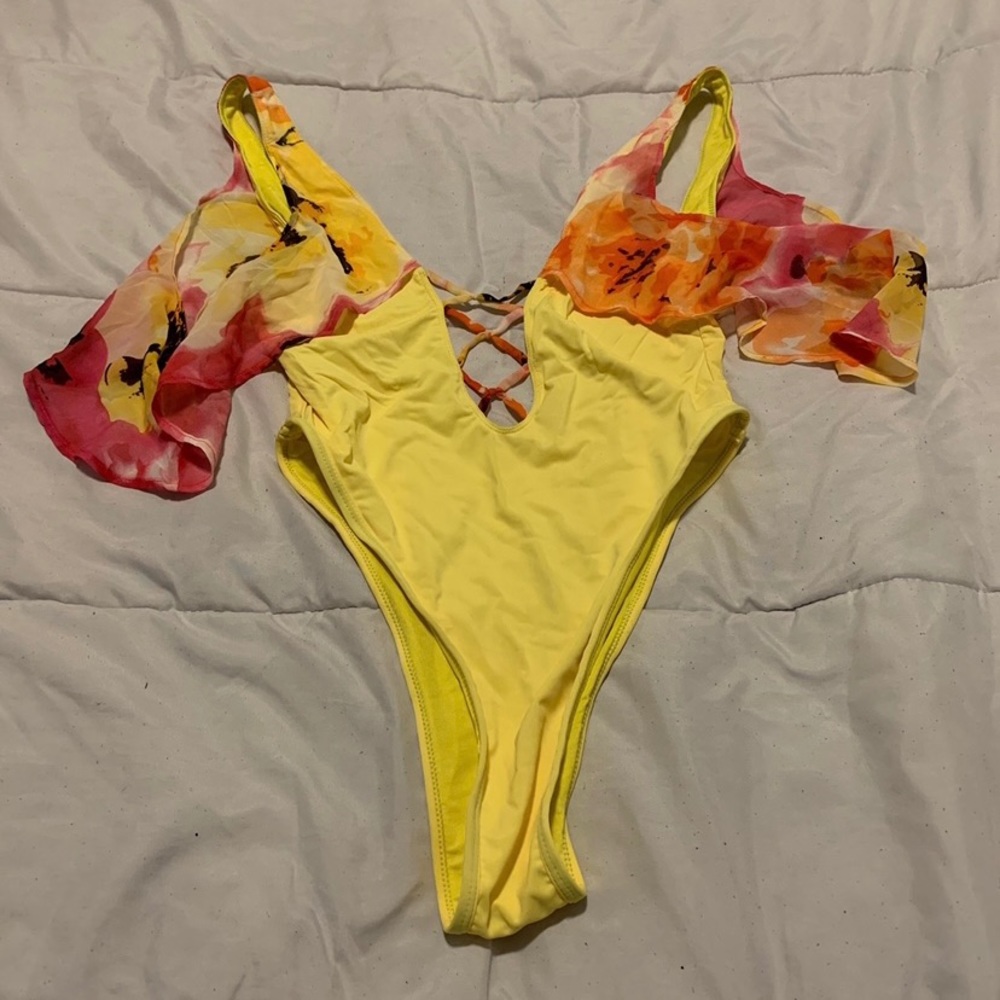 Icon Swim One Piece Bathing Suit